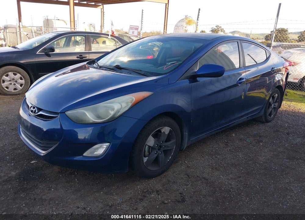 2013 HYUNDAI ELANTRA VIN: KMHDH4AE6DU877355