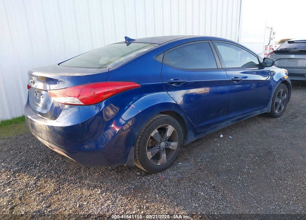 2013 HYUNDAI ELANTRA VIN: KMHDH4AE6DU877355