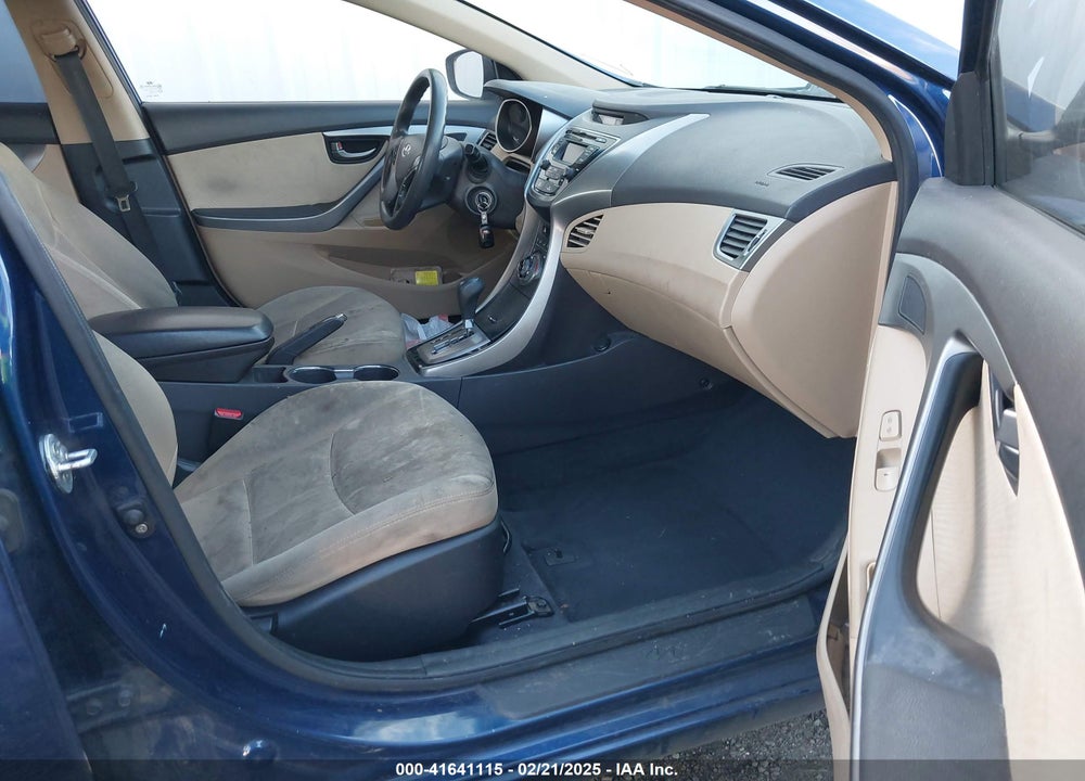 2013 HYUNDAI ELANTRA VIN: KMHDH4AE6DU877355