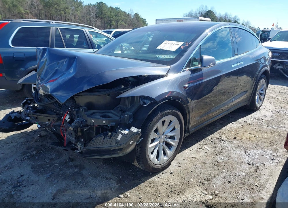 2020 TESLA MODEL X VIN: 5YJXCBE23LF233601