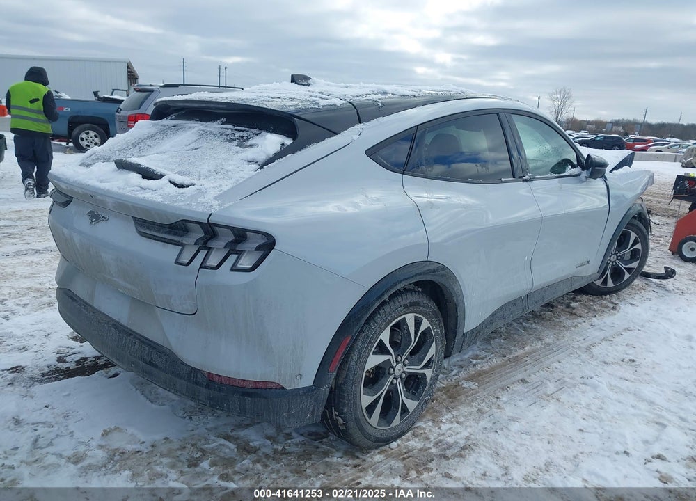 2023 FORD MUSTANG MACH-E PREMIUM VIN: 3FMTK3SU3PMB05773