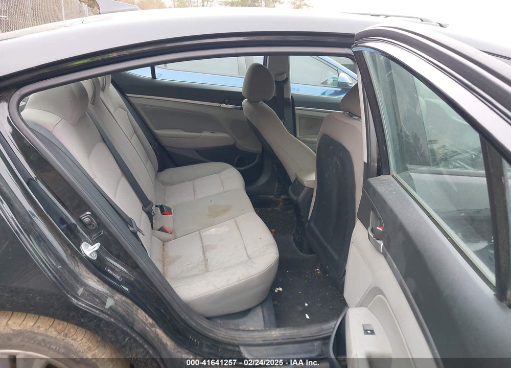 2019 HYUNDAI ELANTRA SEL VIN: 5NPD84LFXKH467868