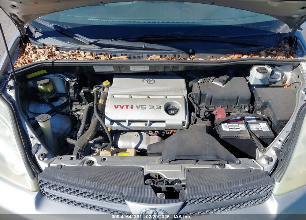 2004 TOYOTA SIENNA XLE VIN: 5TDZA22C34S117890
