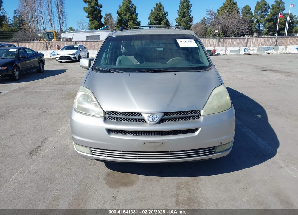 2004 TOYOTA SIENNA XLE VIN: 5TDZA22C34S117890