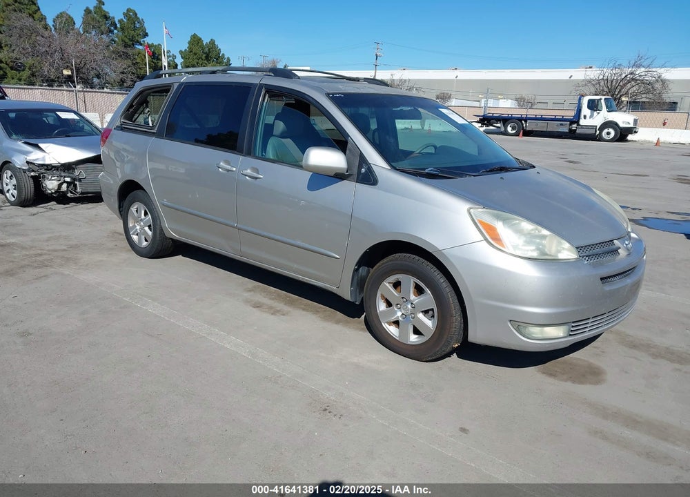 2004 TOYOTA SIENNA XLE VIN: 5TDZA22C34S117890