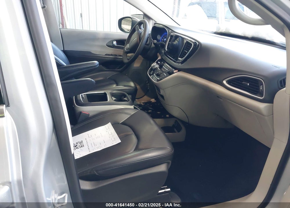 2023 CHRYSLER PACIFICA TOURING L VIN: 2C4RC1BGXPR624113