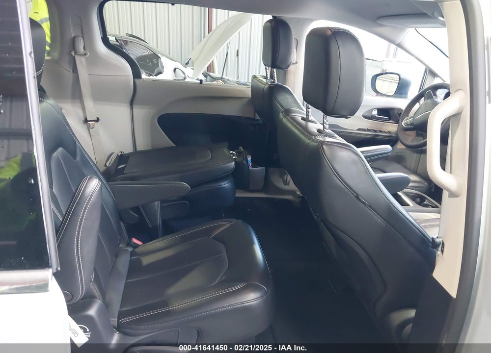 2023 CHRYSLER PACIFICA TOURING L VIN: 2C4RC1BGXPR624113