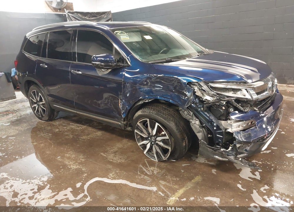 2022 HONDA PILOT AWD TOURING 7 PASSENGER VIN: 5FNYF6H65NB052164