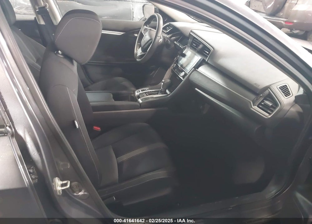 2018 HONDA CIVIC VIN: 2HGFC2F73JH597127