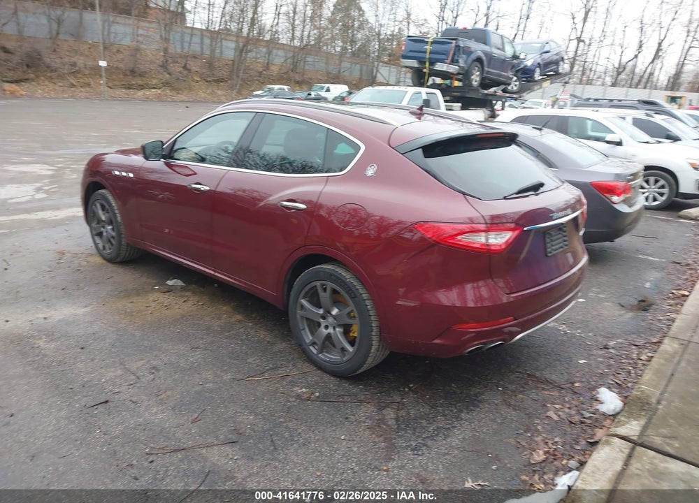 2017 MASERATI LEVANTE VIN: ZN661XUL4HX245681