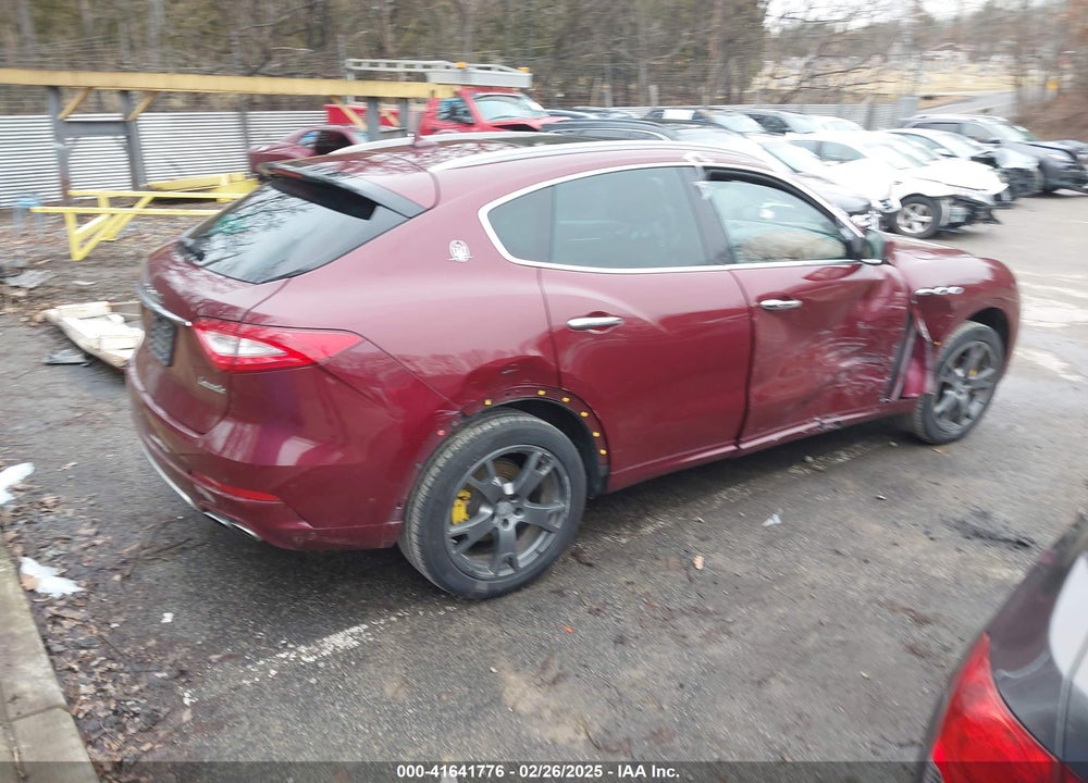 2017 MASERATI LEVANTE VIN: ZN661XUL4HX245681