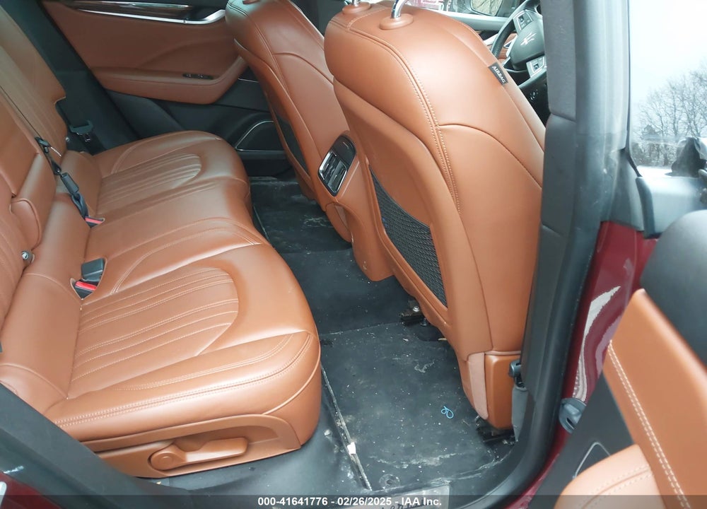 2017 MASERATI LEVANTE VIN: ZN661XUL4HX245681