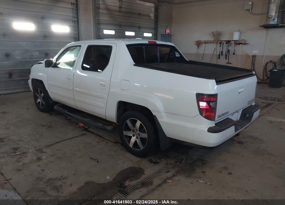 2014 HONDA RIDGELINE VIN: 5FPYK1F6XEB010582