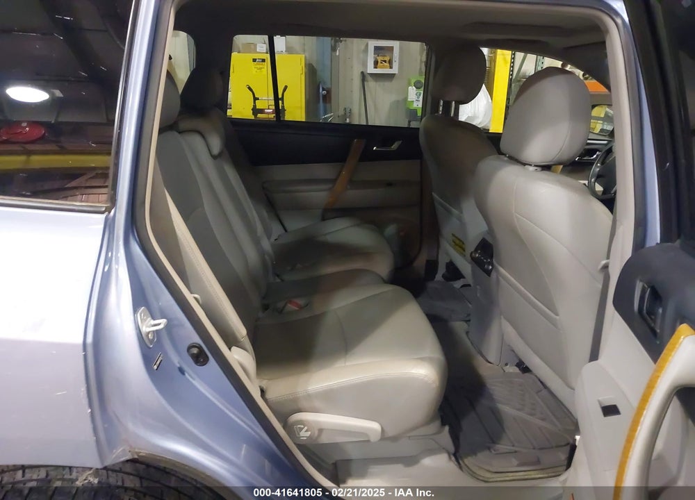 2009 TOYOTA HIGHLANDER HYBRID LIMITED VIN: JTEEW44A592026718