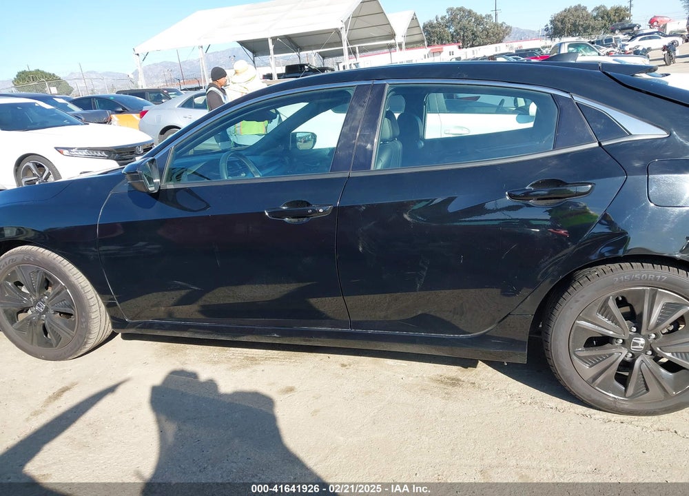 2018 HONDA CIVIC VIN: SHHFK7H74JU432638