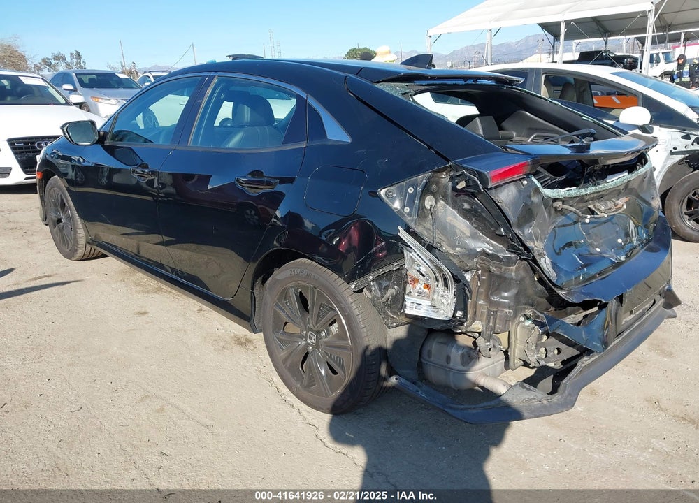 2018 HONDA CIVIC VIN: SHHFK7H74JU432638