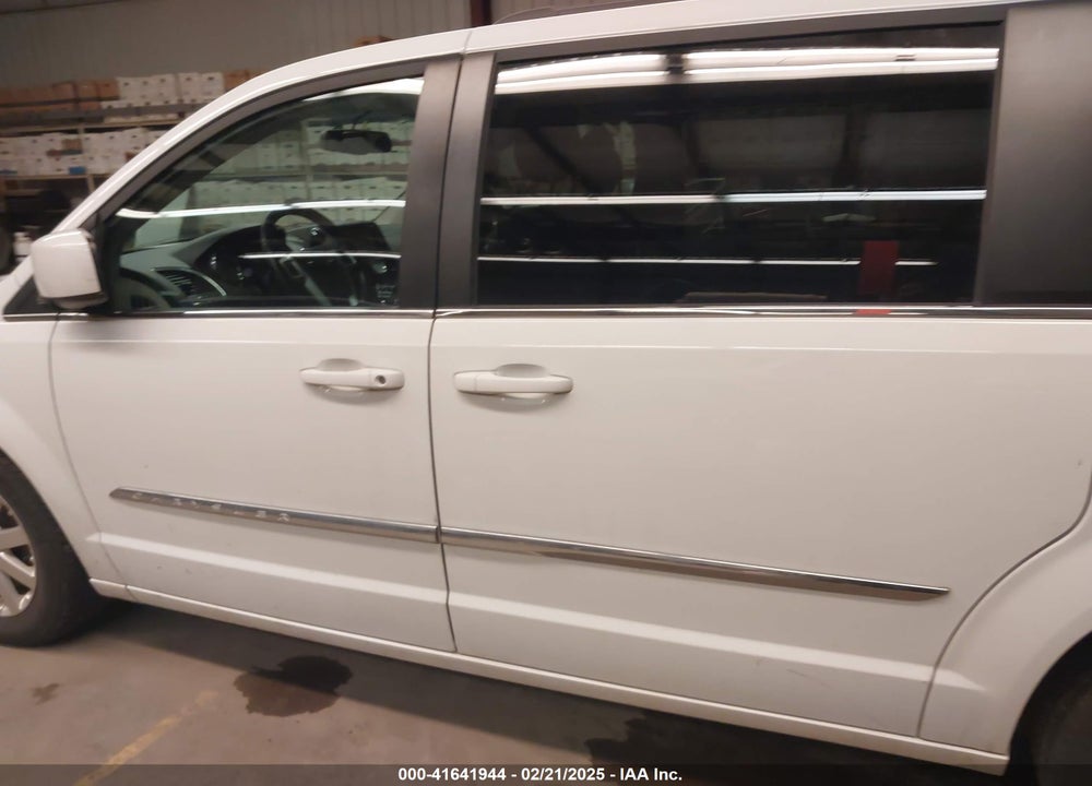 2015 CHRYSLER TOWN & COUNTRY TOURING VIN: 2C4RC1BG9FR583519