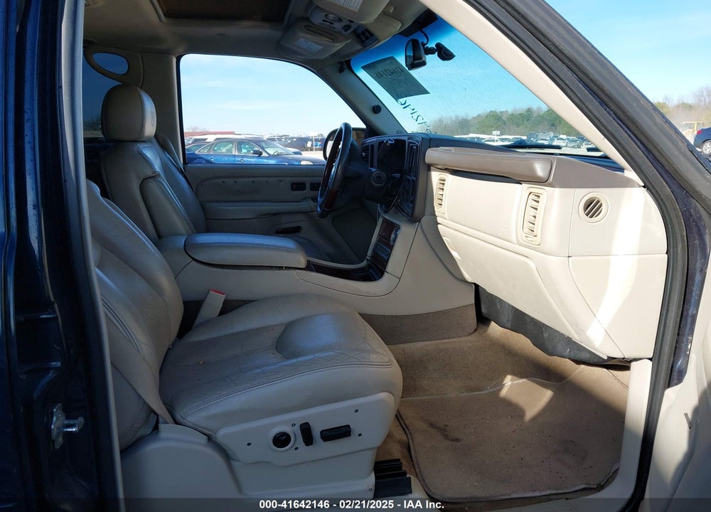 2005 CADILLAC ESCALADE VIN: 1GYEK63NX5R180370