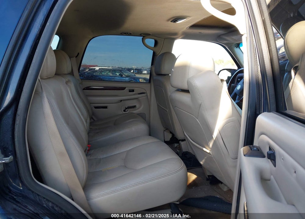 2005 CADILLAC ESCALADE VIN: 1GYEK63NX5R180370