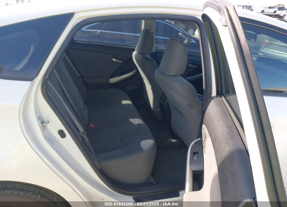 2013 TOYOTA PRIUS VIN: JTDKN3DU2D5584452