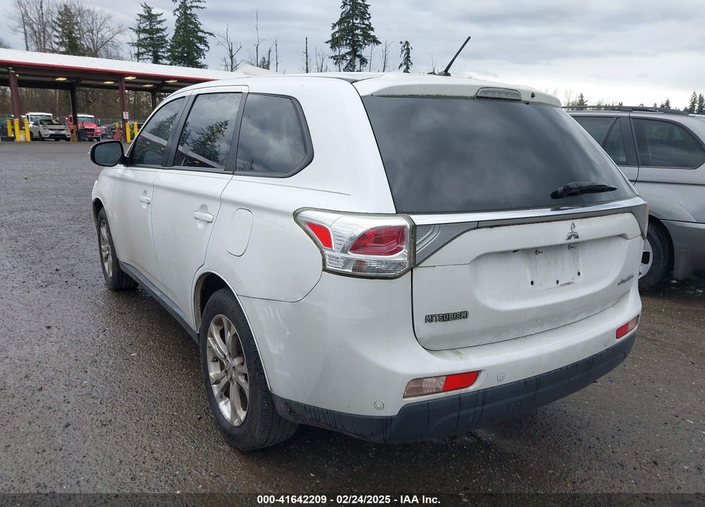 2014 MITSUBISHI OUTLANDER SE VIN: JA4AZ3A37EZ018836