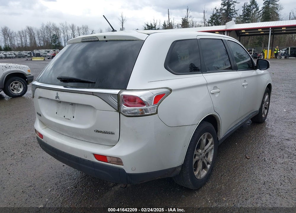 2014 MITSUBISHI OUTLANDER SE VIN: JA4AZ3A37EZ018836
