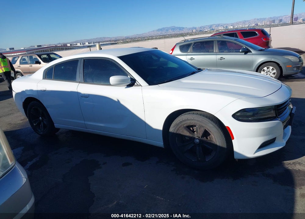 2016 DODGE CHARGER VIN: 2C3CDXAGXGH257621
