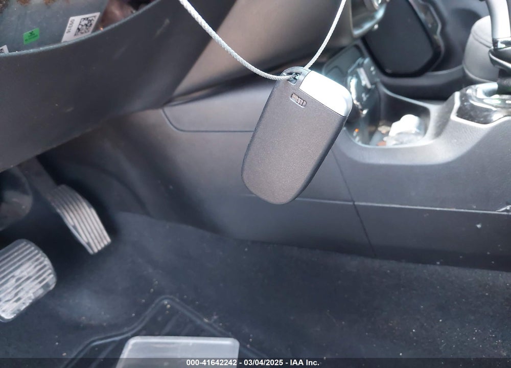 2016 JEEP RENEGADE VIN: ZACCJBBT1GPD65532