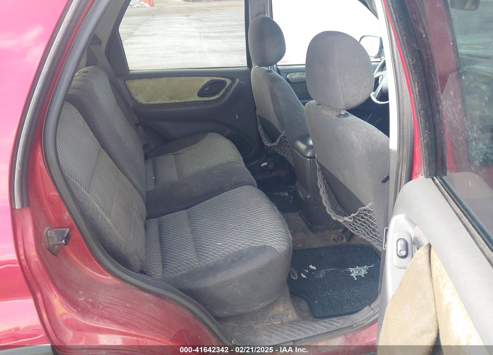 2004 FORD ESCAPE XLT VIN: 1FMYU031X4KA40183