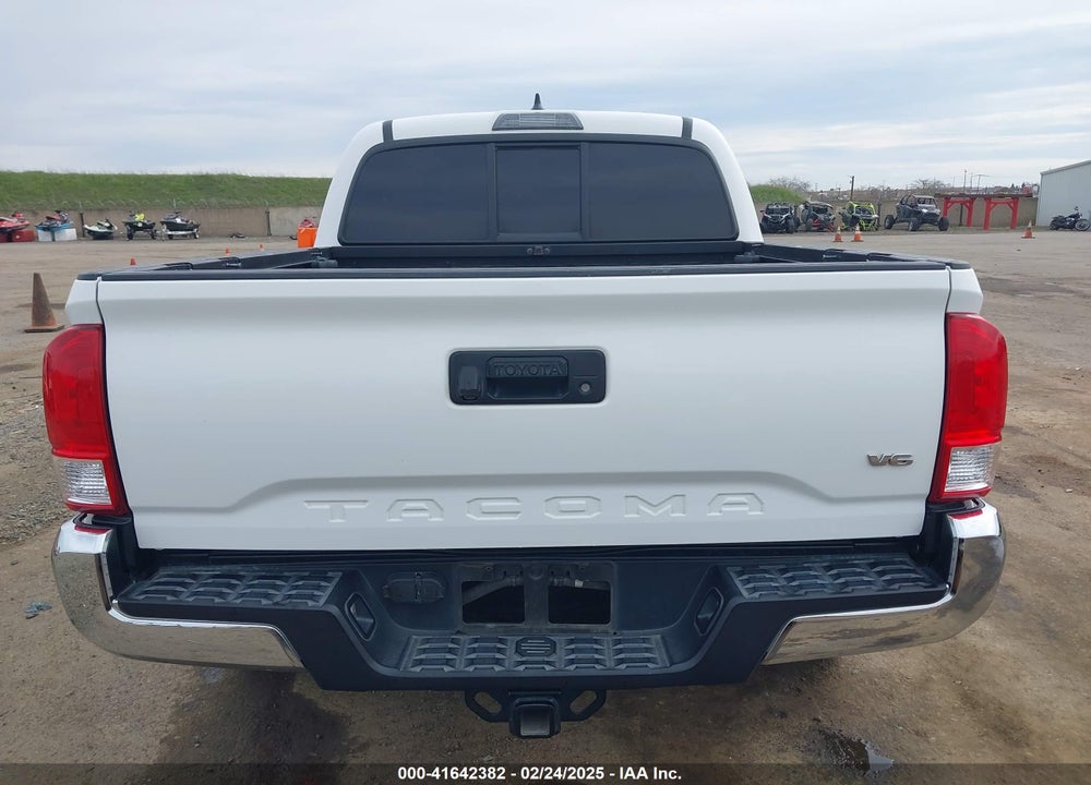 2017 TOYOTA TACOMA SR5 V6 VIN: 3TMAZ5CN9HM040584