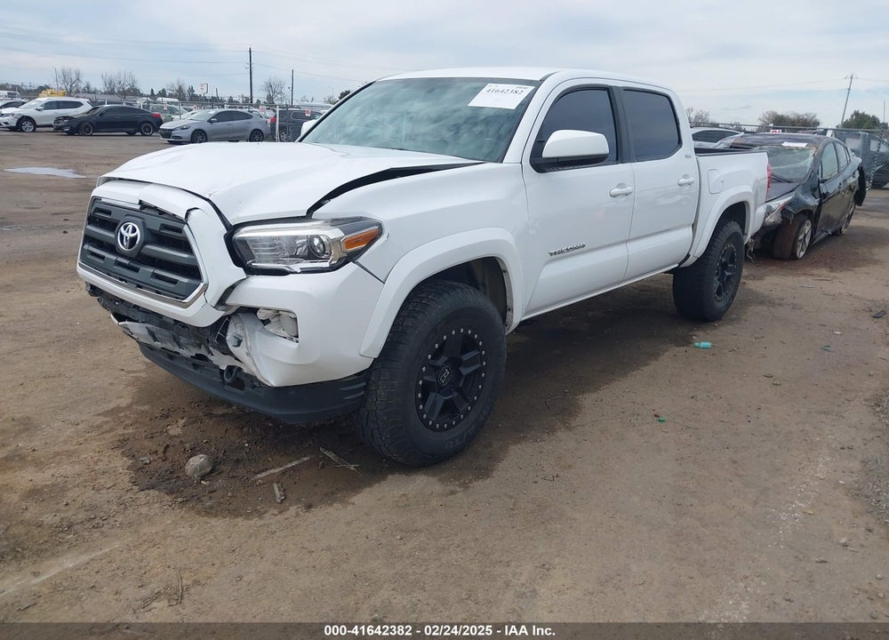 2017 TOYOTA TACOMA SR5 V6 VIN: 3TMAZ5CN9HM040584