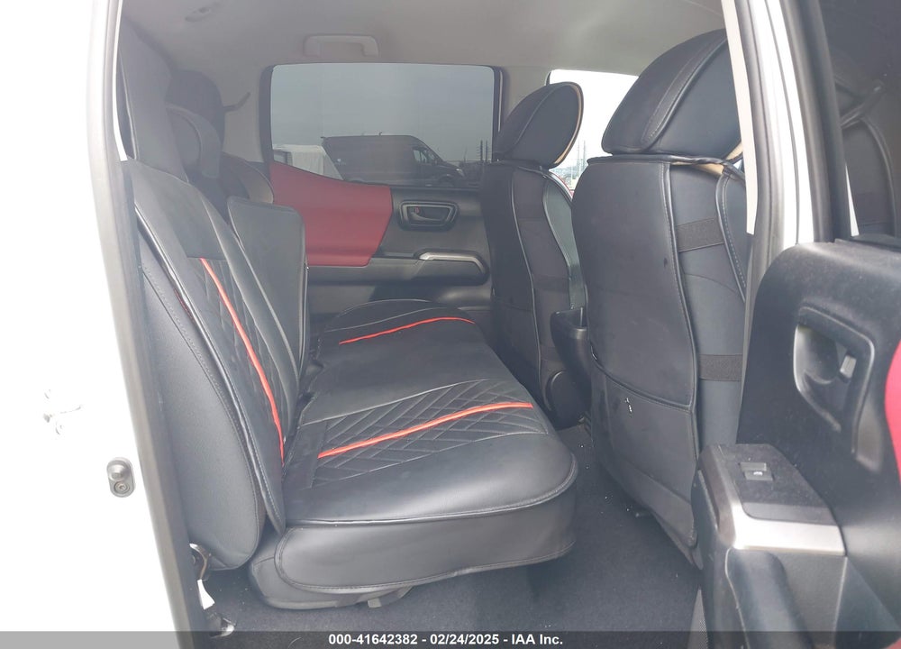 2017 TOYOTA TACOMA SR5 V6 VIN: 3TMAZ5CN9HM040584