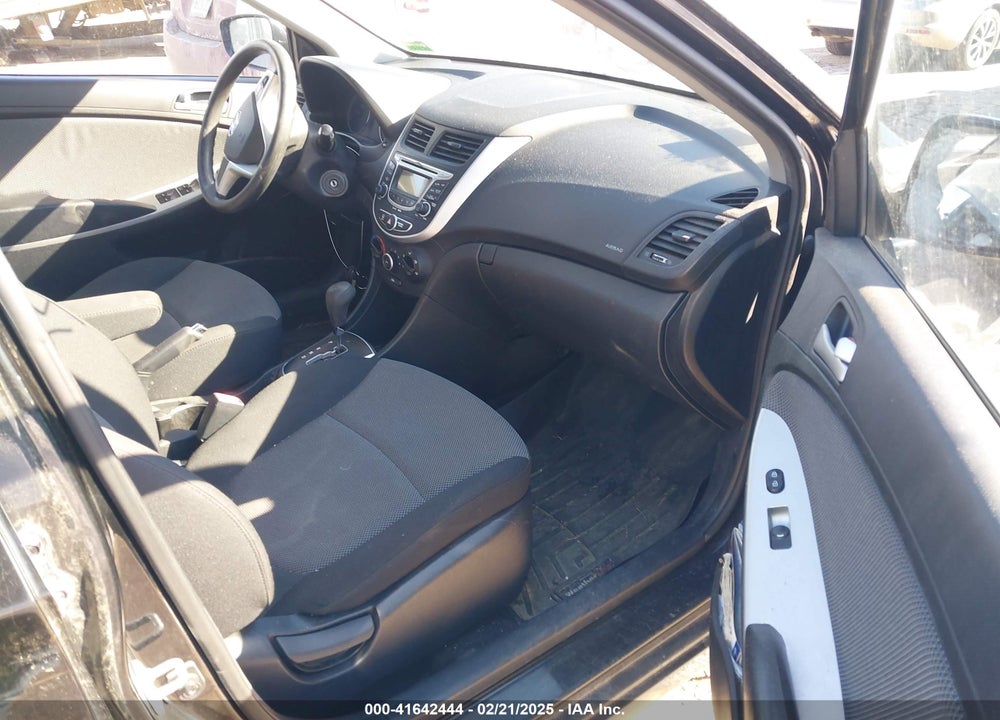 2013 HYUNDAI ACCENT VIN: KMHCT5AE9DU082462