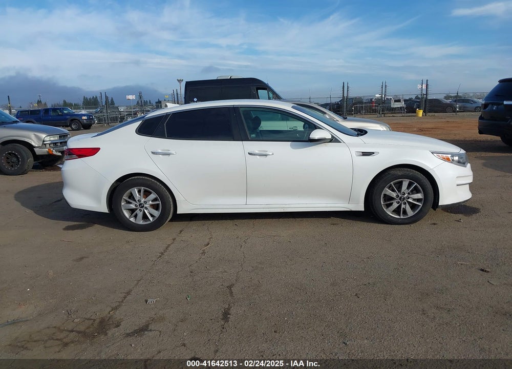 2018 KIA OPTIMA VIN: KNAGT4L33J5198951