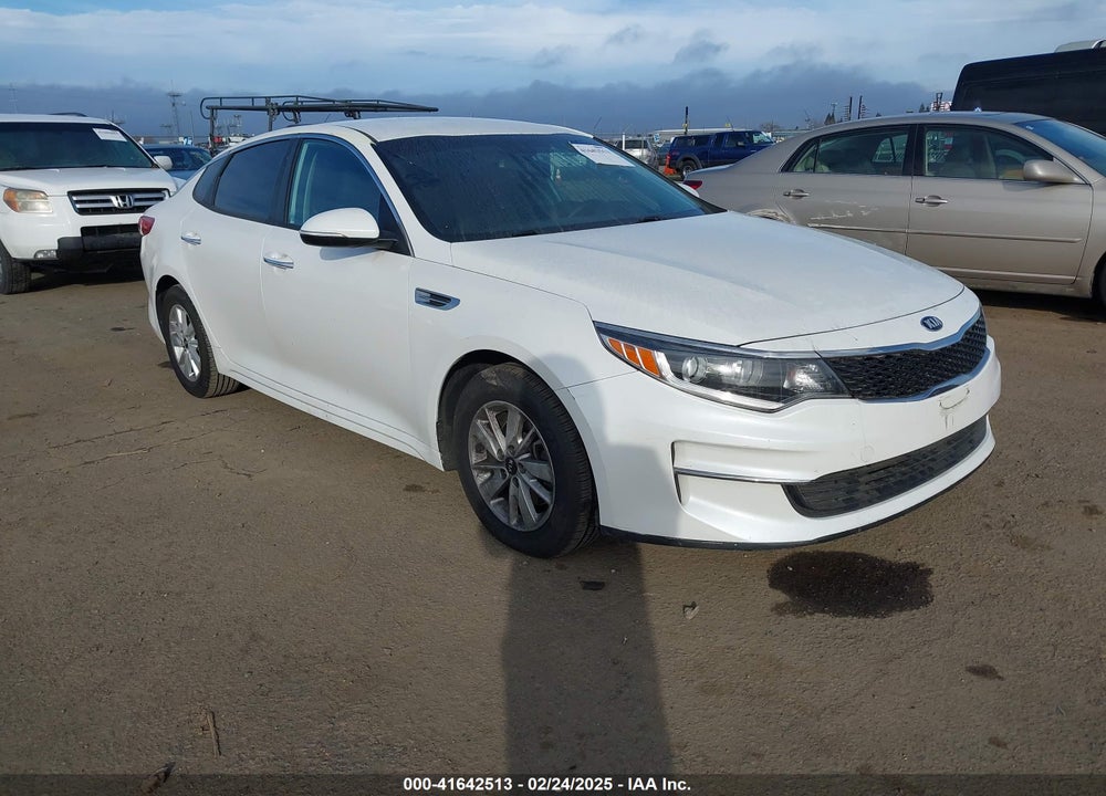 2018 KIA OPTIMA VIN: KNAGT4L33J5198951