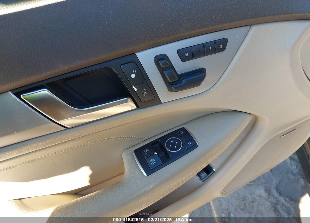 2012 MERCEDES-BENZ C 250 VIN: WDDGJ4HB0CF856740