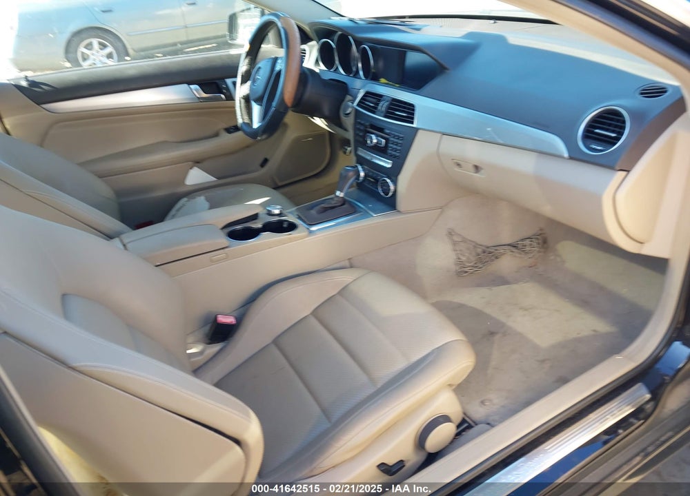 2012 MERCEDES-BENZ C 250 VIN: WDDGJ4HB0CF856740