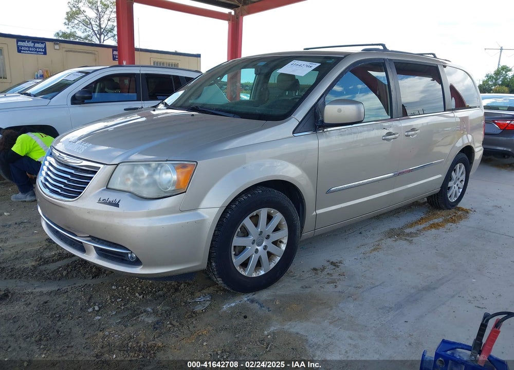 2014 CHRYSLER TOWN & COUNTRY TOURING VIN: 2C4RC1BG8ER258875