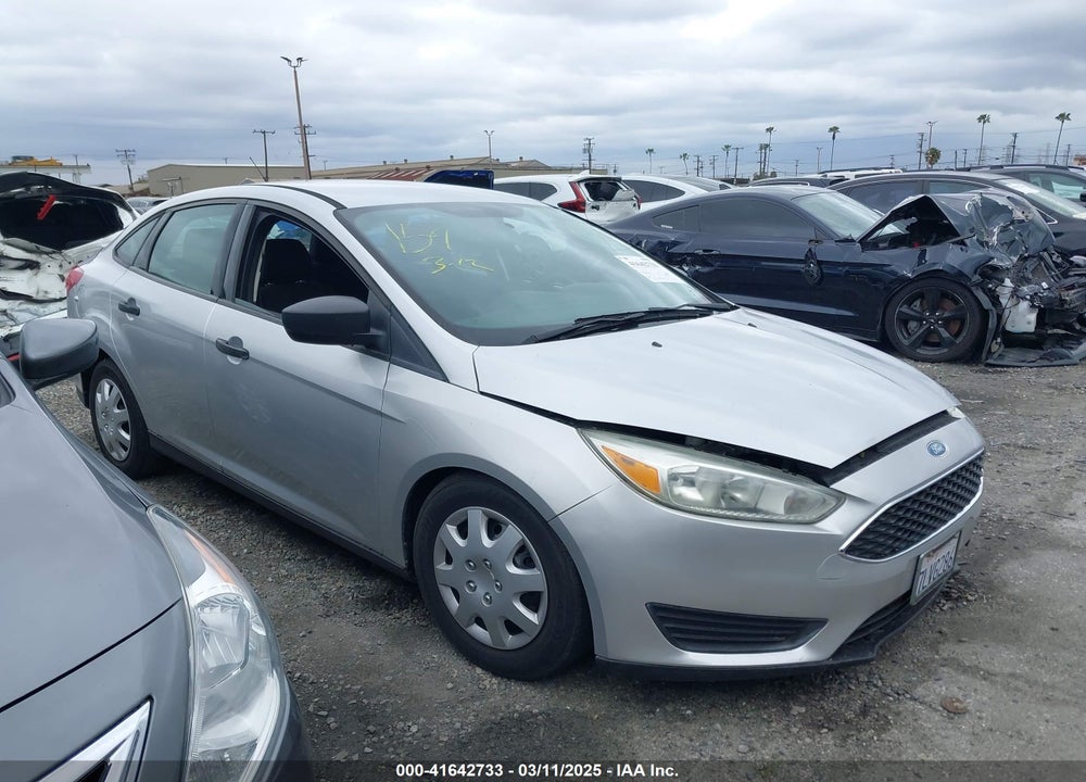 2015 FORD FOCUS S VIN: 1FADP3E29FL326093