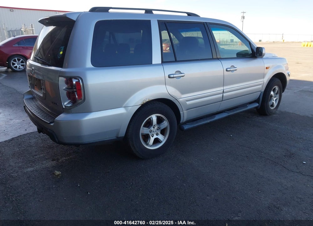 2006 HONDA PILOT EX VIN: 5FNYF18486B005102