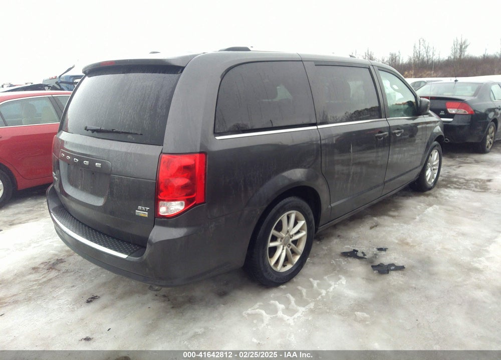 2018 DODGE GRAND CARAVAN SXT VIN: 2C4RDGCG2JR301955