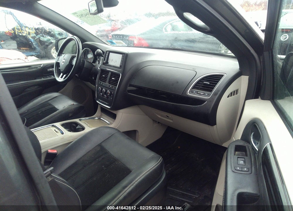 2018 DODGE GRAND CARAVAN SXT VIN: 2C4RDGCG2JR301955