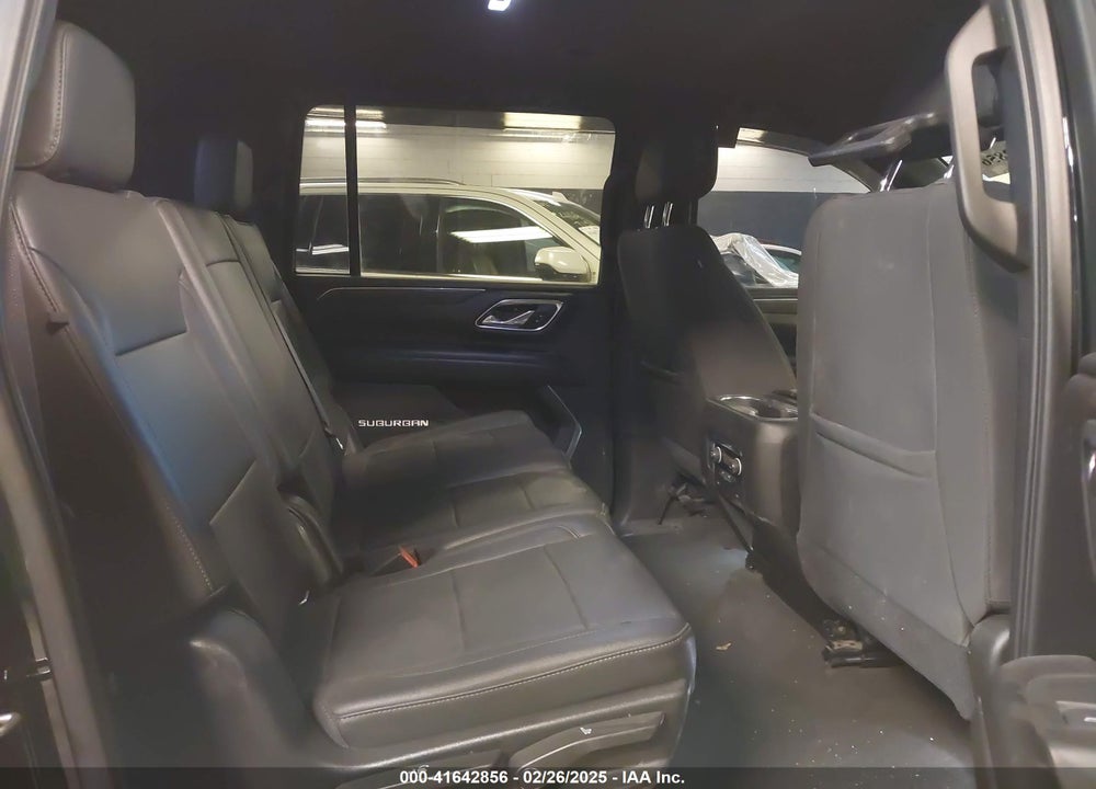 2021 CHEVROLET SUBURBAN VIN: 1GNSKBKD5MR245965