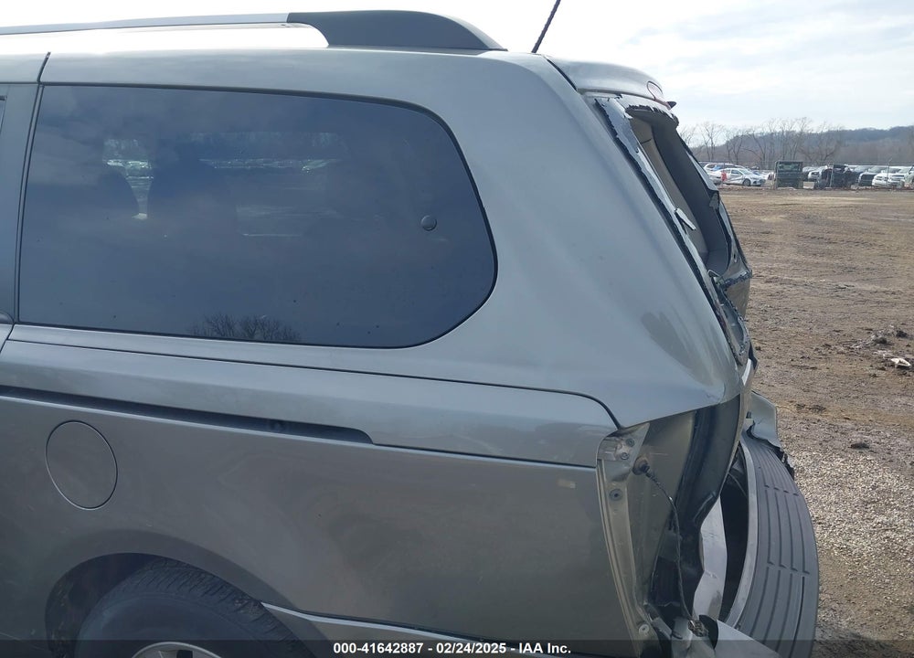 2012 KIA SEDONA LX VIN: KNDMG4C78C6429305