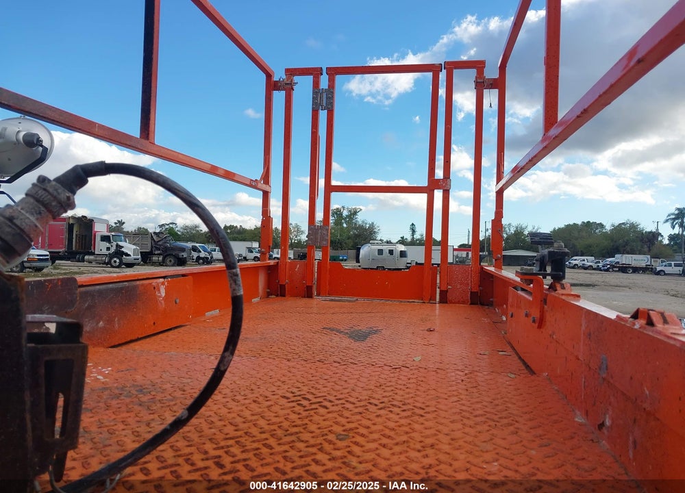 2022 JLG R4045 VIN: M200063000