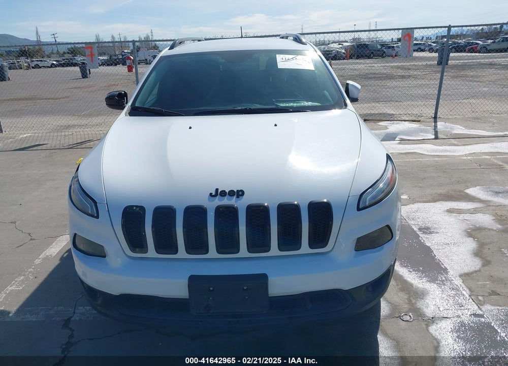 2014 JEEP CHEROKEE VIN: 1C4PJLCB3EW302204