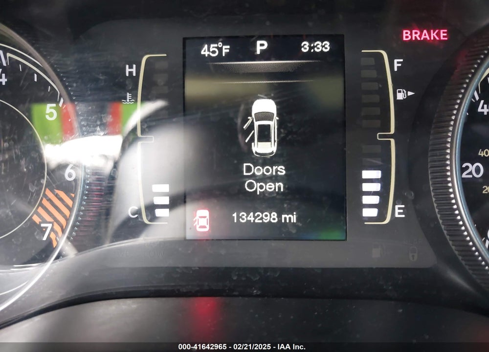 2014 JEEP CHEROKEE VIN: 1C4PJLCB3EW302204