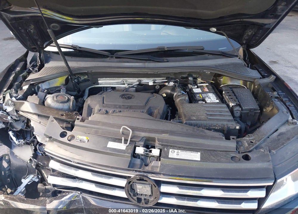 2020 VOLKSWAGEN TIGUAN VIN: 3VV3B7AX1LM139973
