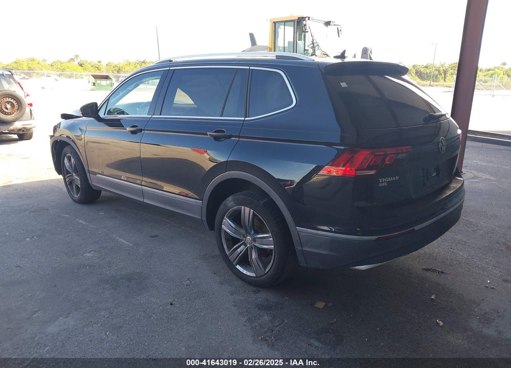 2020 VOLKSWAGEN TIGUAN VIN: 3VV3B7AX1LM139973