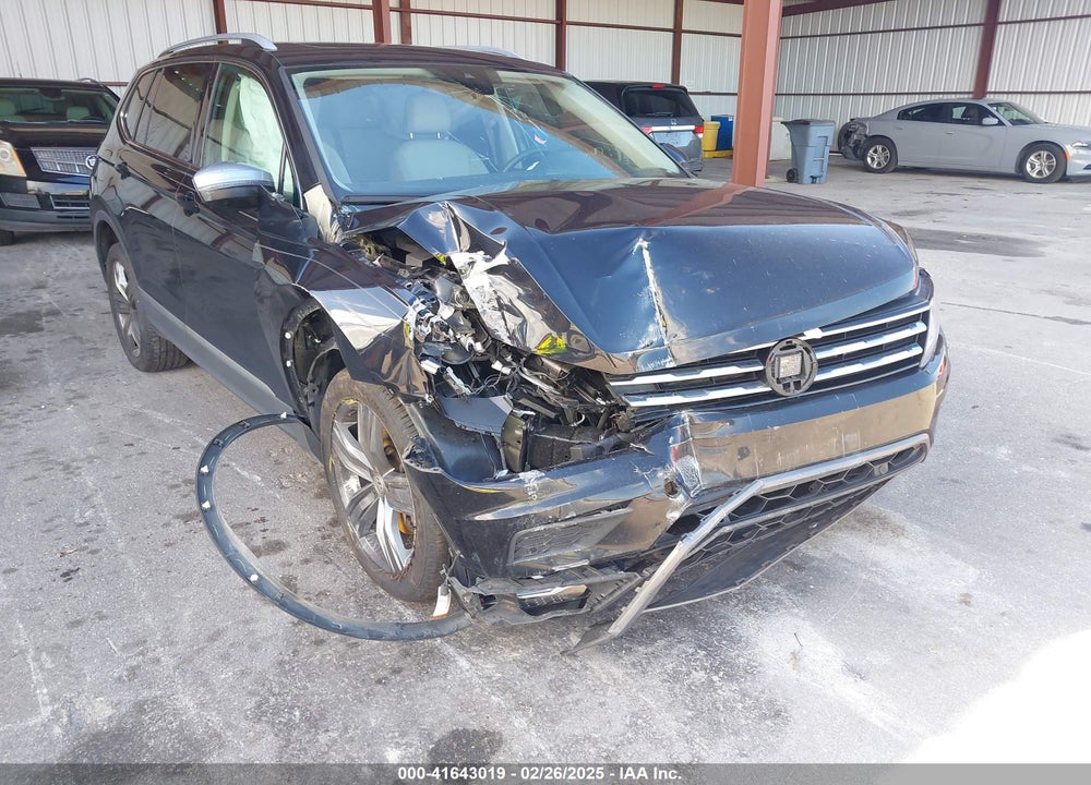 2020 VOLKSWAGEN TIGUAN VIN: 3VV3B7AX1LM139973